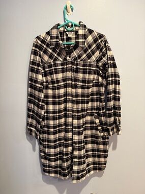 Duluth Trading Co Black & White Plaid Long Button-Down Shirt Dress